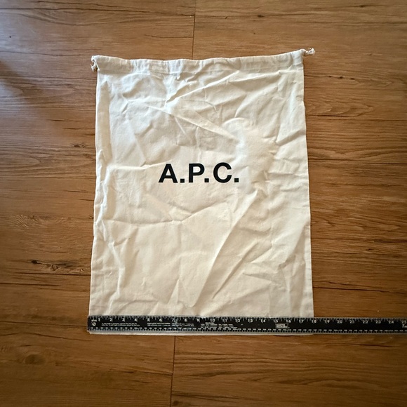New A.P.C dust bag - Picture 5 of 5